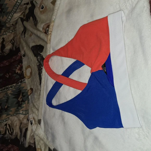 Beach Riot Top - Picture 2 of 5